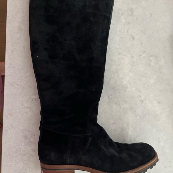 UGG WOMENS BOOT, “BROOME”TALL, BLACK SUEDE, SHEARLING” , Size 7 - Picture 1 of 4
